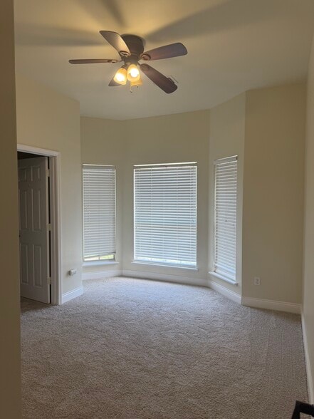 Building Photo - 10229 Andora Dr