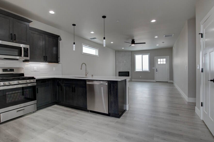 Building Photo - 782 Rio Vis Lp