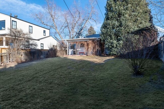 Building Photo - 2921 S Adams St