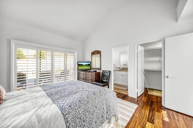 Building Photo - 55935 Pinehurst