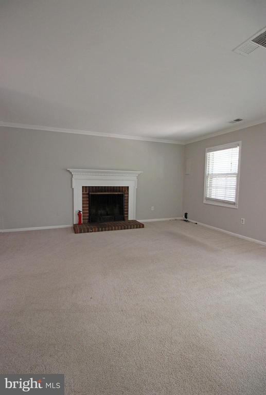 Building Photo - 6530 Yadkin Ct
