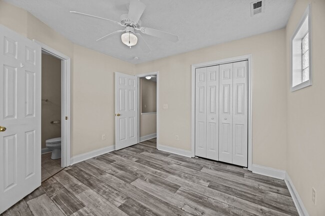 Building Photo - 504 Sea Knight Ln