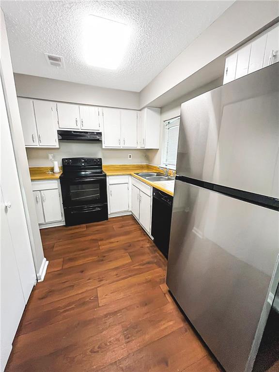 Building Photo - 8697 Embrey Dr