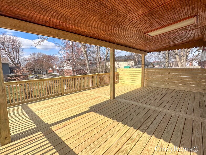 Building Photo - 1647 Rockhurst Ln