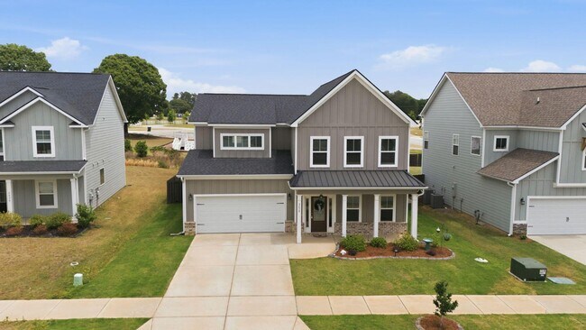 Building Photo - 2638 Laurens St