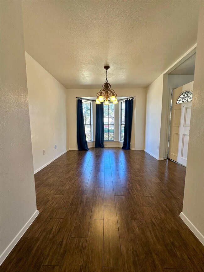 Building Photo - 17511 Possums Run Dr