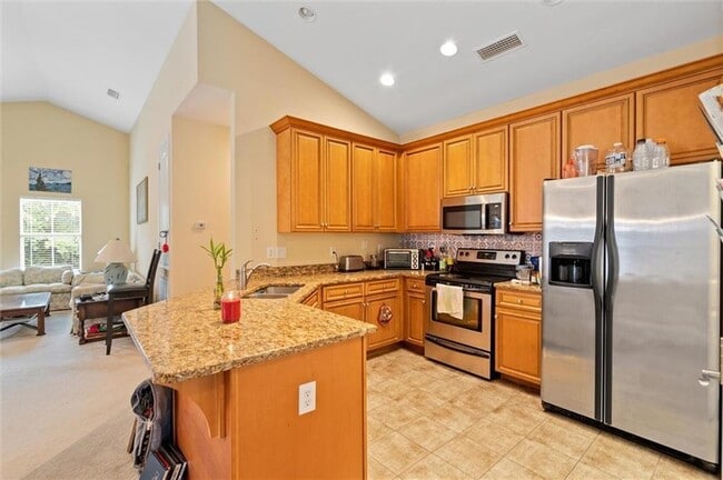Building Photo - 2520 Bluebeard Ln