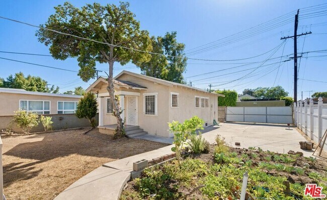 Building Photo - 3009 Dalton Ave