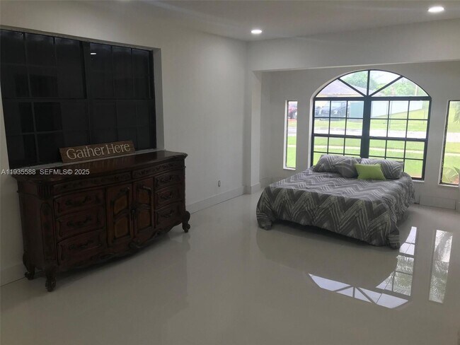 Building Photo - 3880 NW 179th St