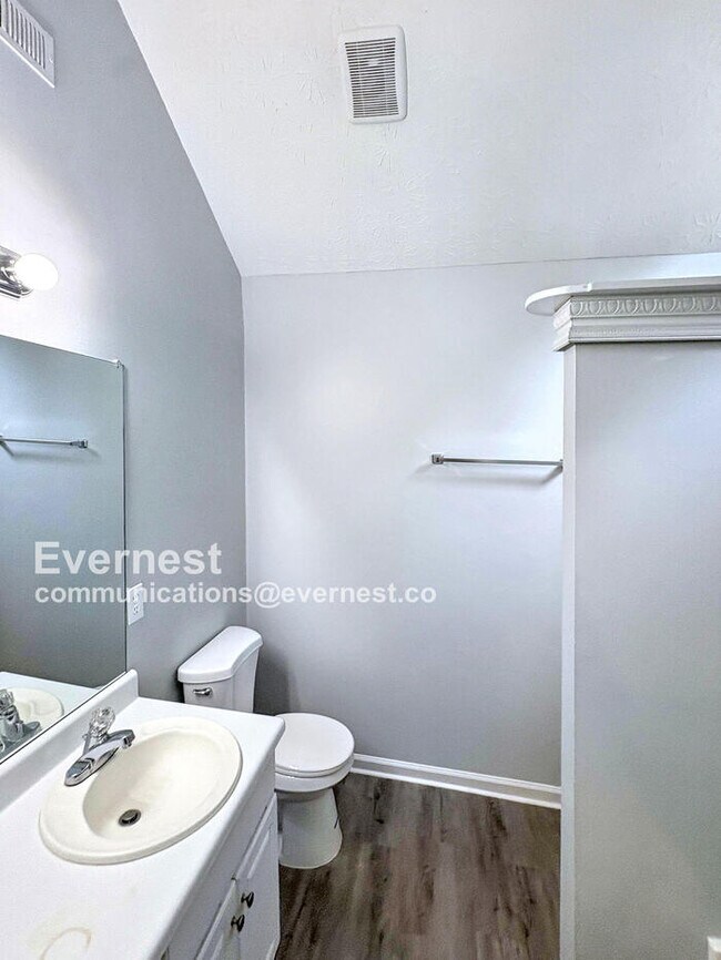 Building Photo - 305 Renee Dawn Ct