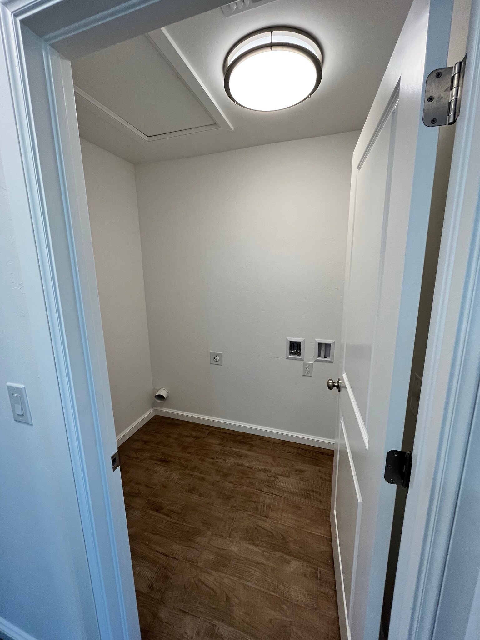 Building Photo - 1335 Eastgate Dr