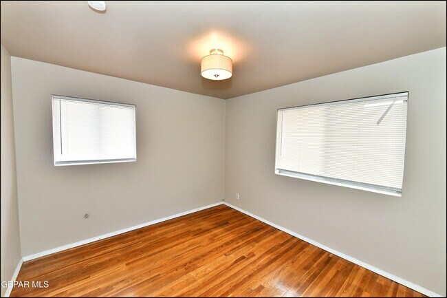 Building Photo - 3125 Hamilton Ave