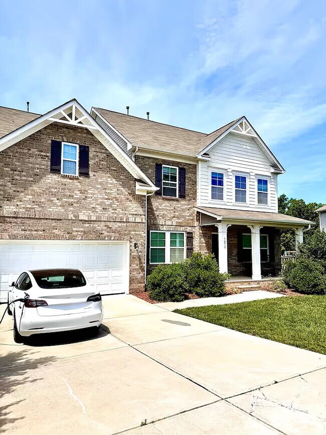Building Photo - 7070 Founders Way