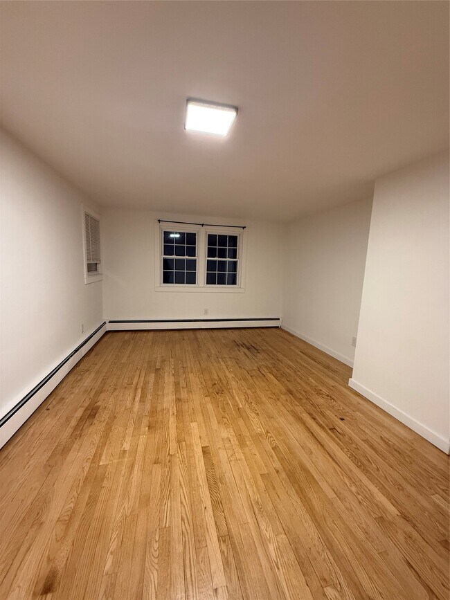 Building Photo - 517 Tulane St