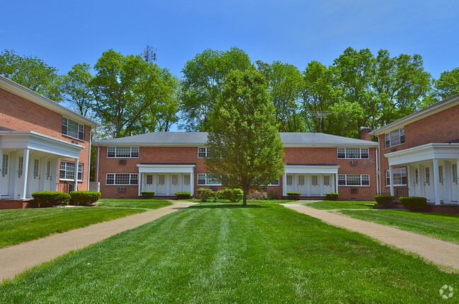 Building Photo - Intervale Gardens