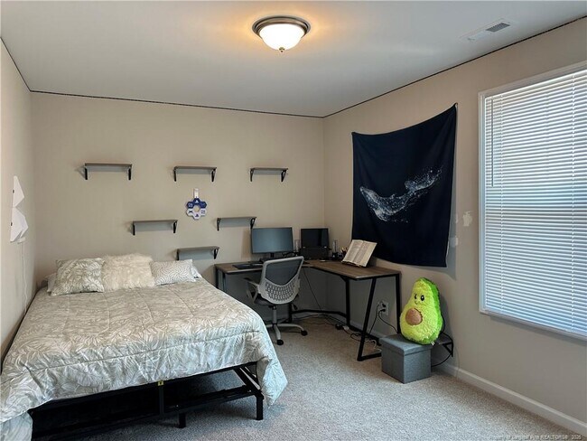 Building Photo - 51 Pomeranian St