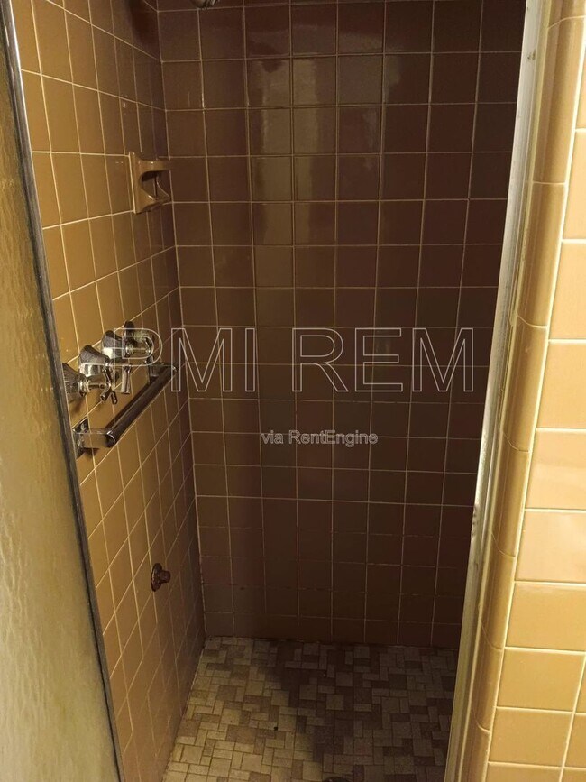 Building Photo - 16025 Van Aken Blvd