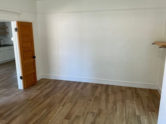 Building Photo - Beautiful 4 Bedroom 2 Bath Home in Old Tow...