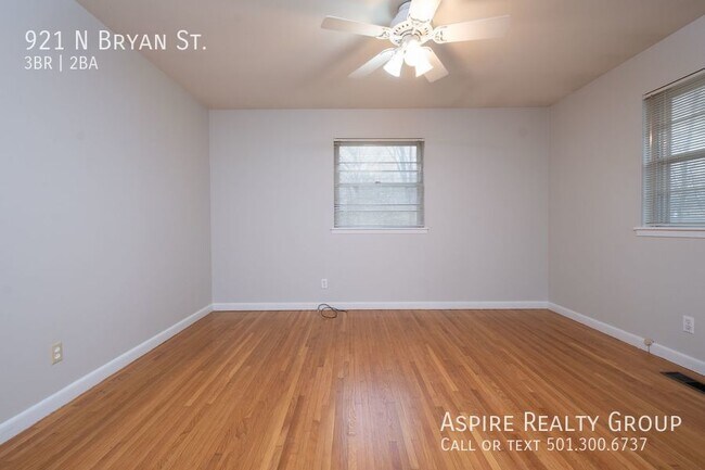 Building Photo - Updated 3 bedroom Home in Midtown
