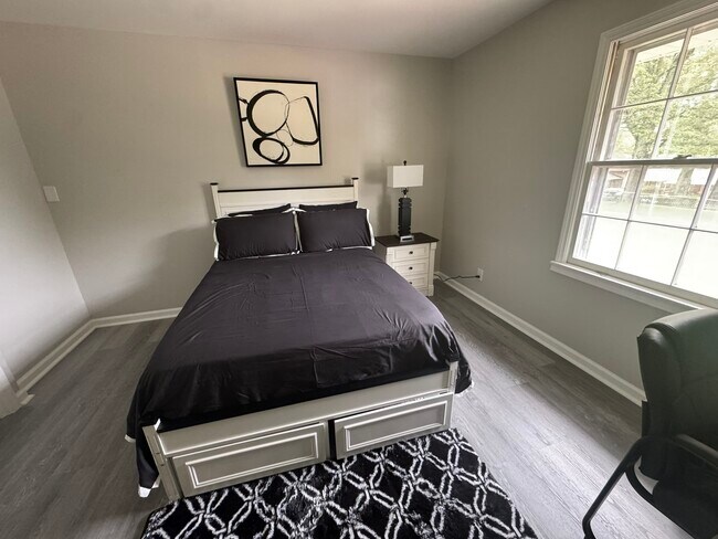 Building Photo - 3706 College Park Cir NW