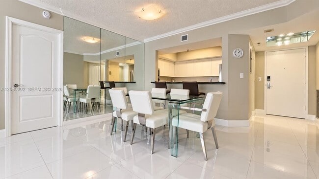Building Photo - 9455 Collins Ave