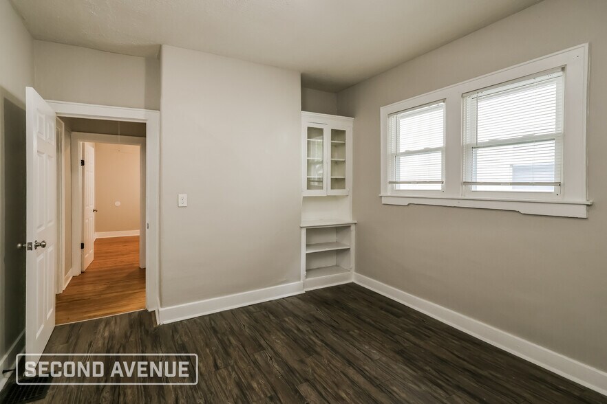 Building Photo - 459 S 41st St