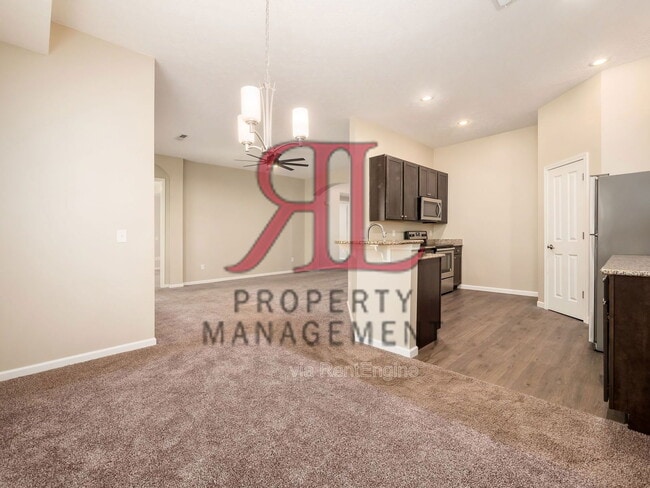 Building Photo - 719 Wintergreen Wy