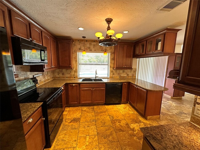 Building Photo - 364 NW 107th Terrace