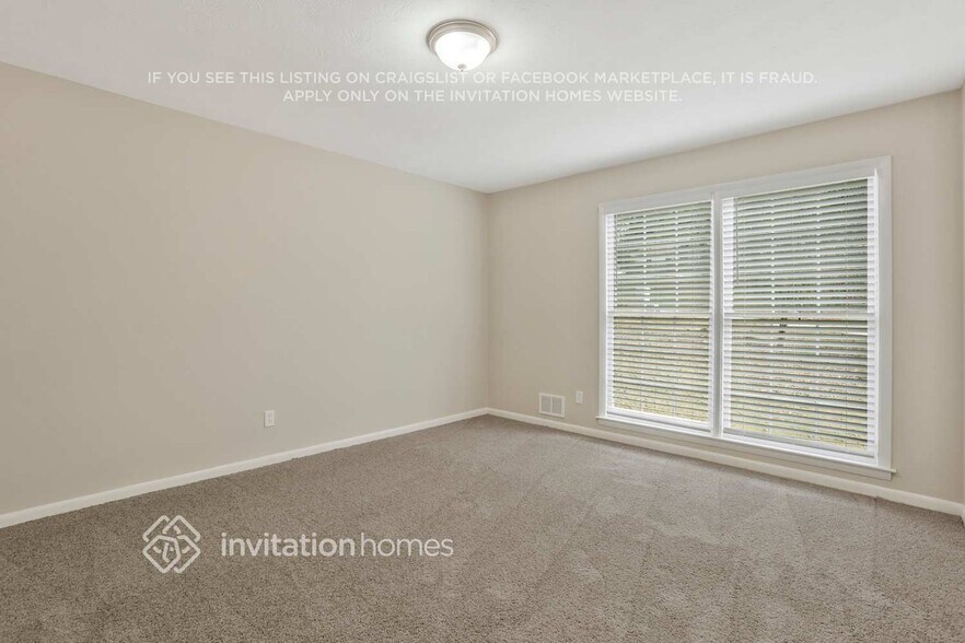 Building Photo - 3325 Kingfisher Dr