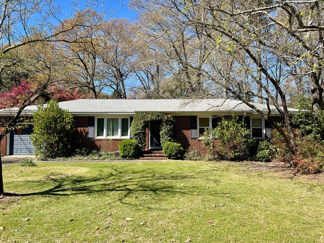 Building Photo - 727 Banks Terrace SE