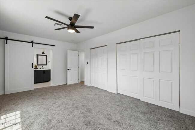 Building Photo - 1731 E Verde Ln