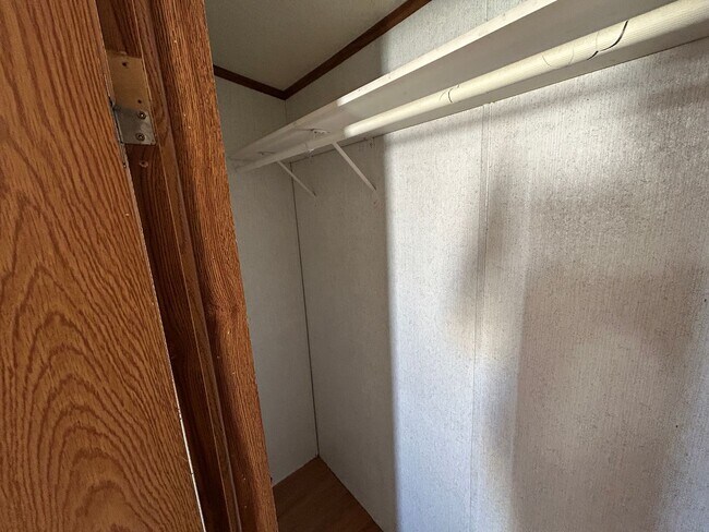 Building Photo - 3 Bed 2 Bath Updated Mobile Home w/ Fenced Yard & Many Amenities