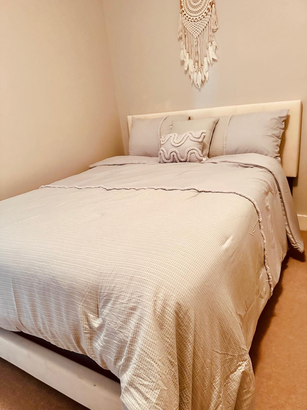 Building Photo - 252 Forest Ave