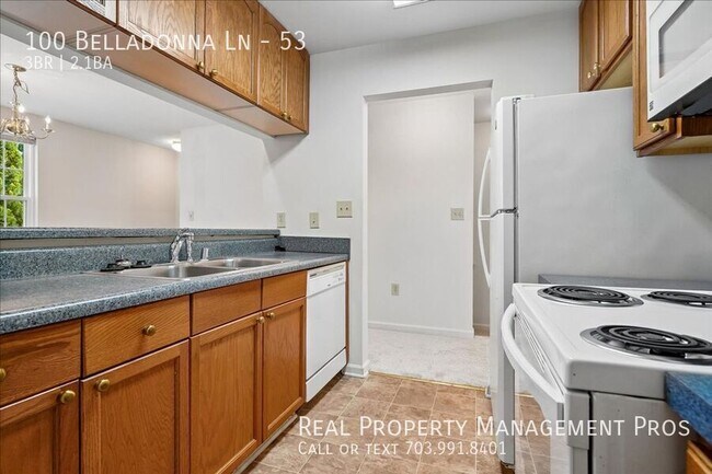 Building Photo - 100 Belladonna Ln