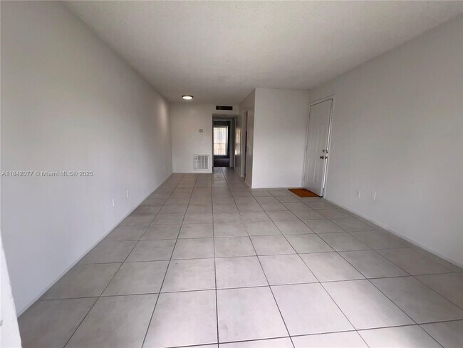Building Photo - 1823 S Semoran Blvd