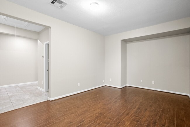 Building Photo - 6530 Bayliss Valley Ln