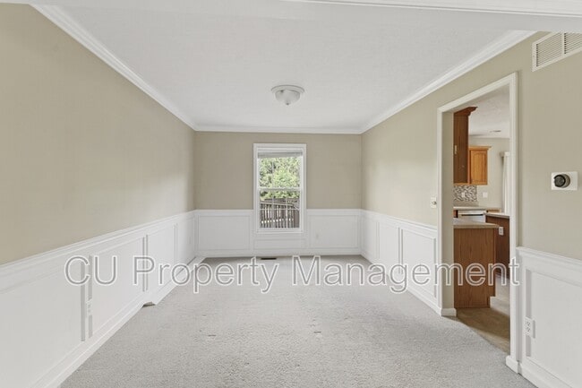 Building Photo - 902 Indigo Dr