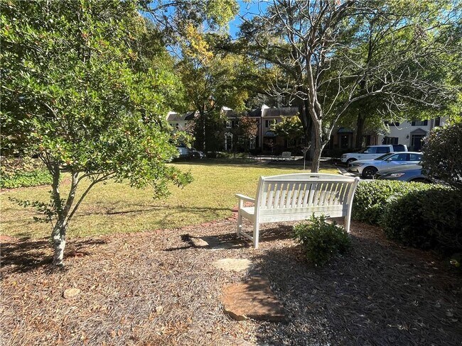 Building Photo - 3512 Paces Pl NW