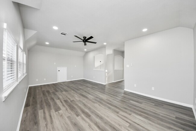 Building Photo - 13111 Porter Meadow Ln