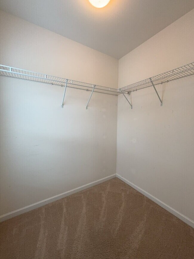 Building Photo - 292 Calm Water Way