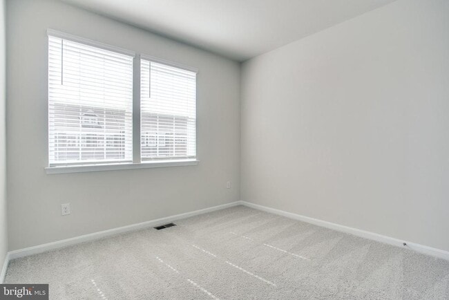 Building Photo - 5039 MacDonough Pl