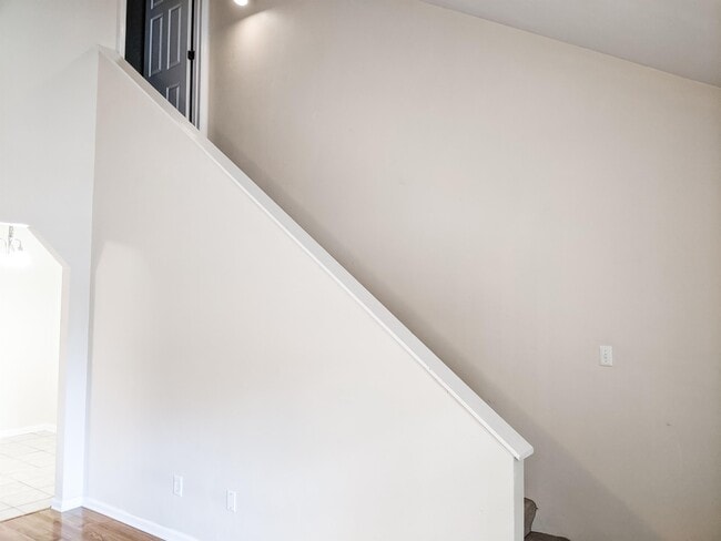 Building Photo - 104 S Whetherbine Way