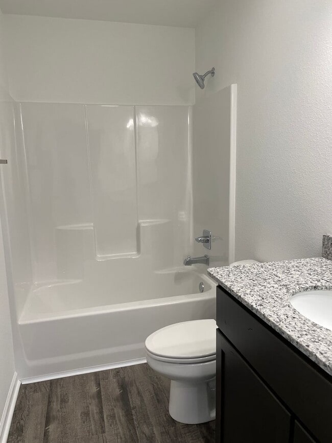 Building Photo - Welcome to this beautiful: 3 Bedroom/ 2 Ba...