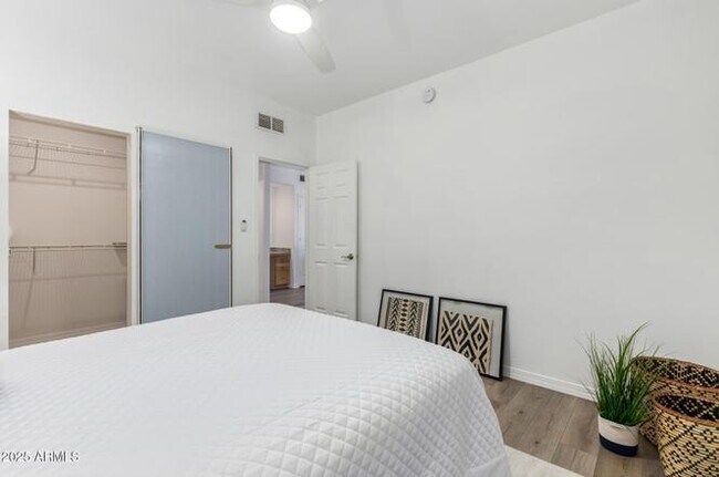 Building Photo - 19777 N 76th St