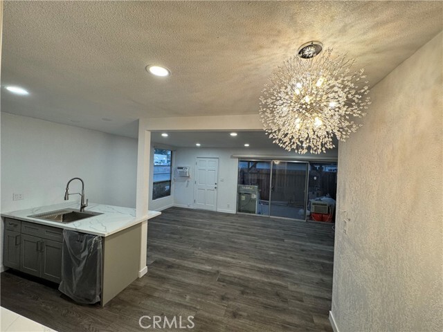 Building Photo - 754 N Shattuck Pl