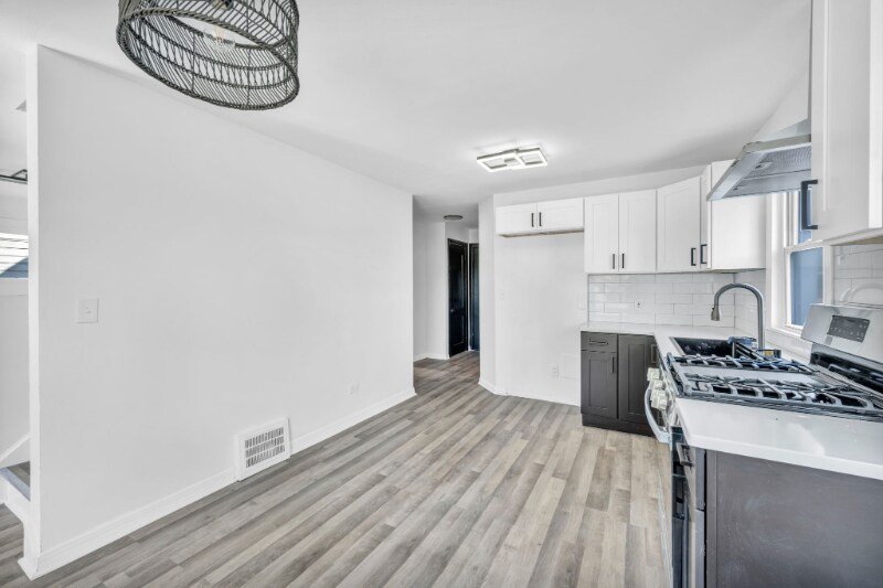 Building Photo - 1927 Hamilton Ave