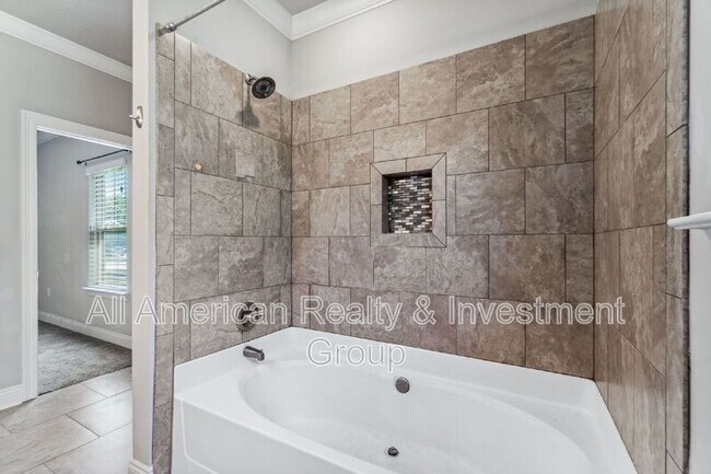Building Photo - 2381 Belmont Dr
