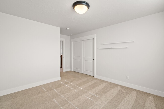 Building Photo - 4269 W Ravenna St