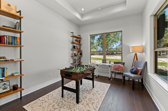 Building Photo - 127 Loysoya St