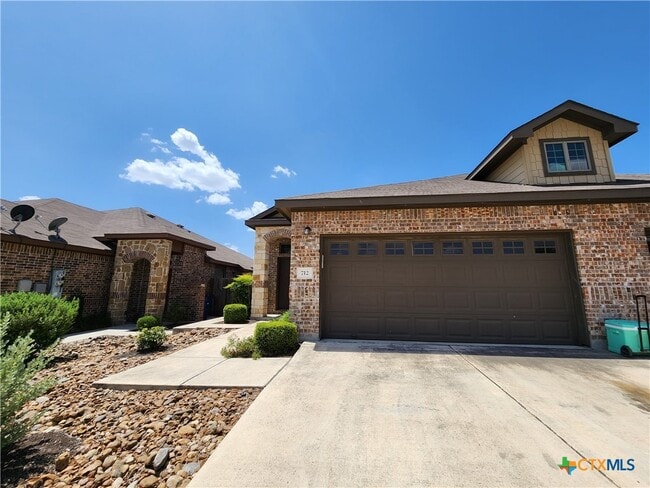 Building Photo - 712 Creekside Cir
